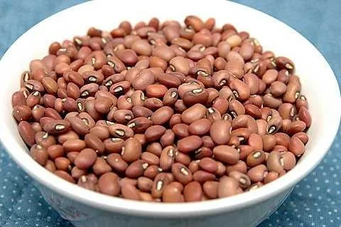 சிவப்பு தட்டை பயறு (Sivappu Thatta Payaru)
